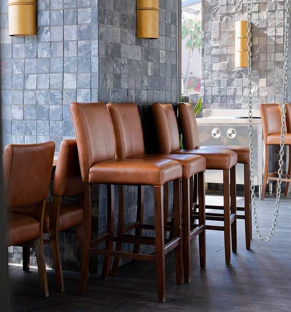 Y a-t-il un code vestimentaire recommandé pour l’afterwork dans un lounge ? Argenteuil